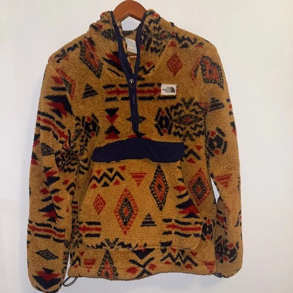 The North Face Men’s Campshire
Pullover Hoodie, Cedar Brown California Geo Print - Picture 5 of 13